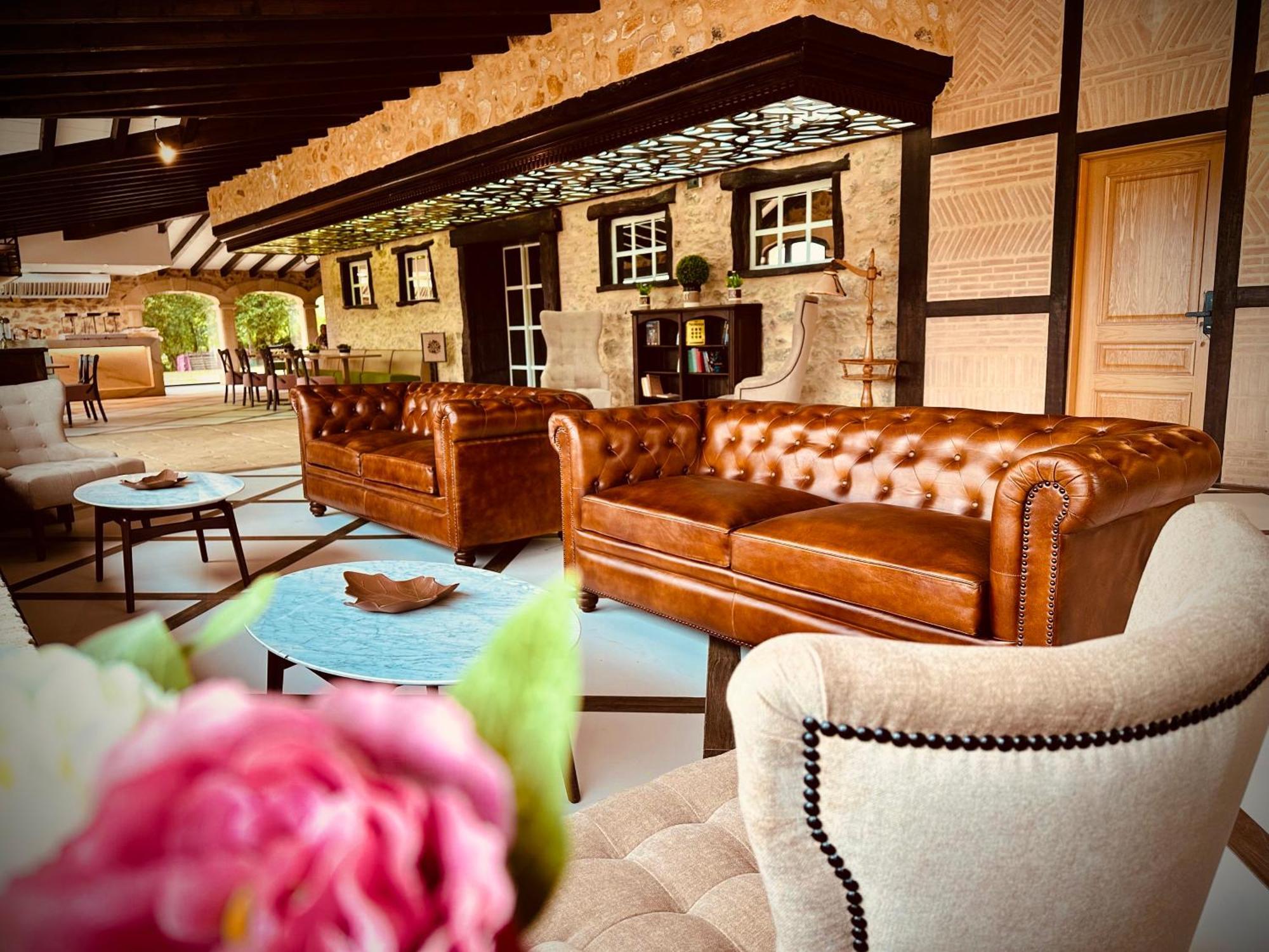 La Quinta Luxury Palace 아르누에로 외부 사진